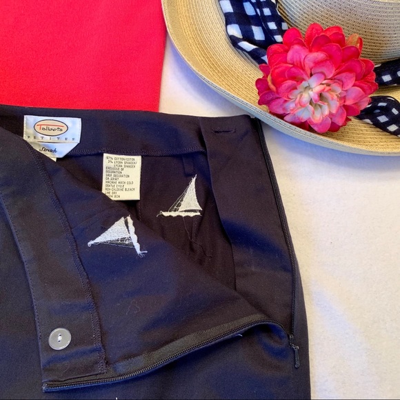Nautical Summer Talbots navy and white embroidered sailboats skirt - Picture 3 of 8